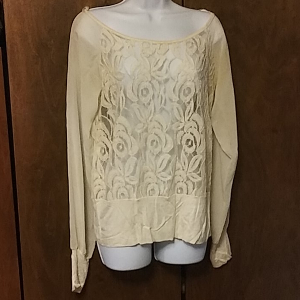 ARDEN B CREME LACE SHEER TOP LARGE